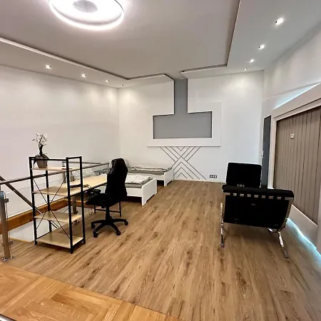 Stylisches Loftapartment Für Handwerker&monteure Apartamento
